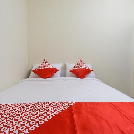 Oyo 1542 Yessy Mansion Hotell Ngabean Eksteriør bilde