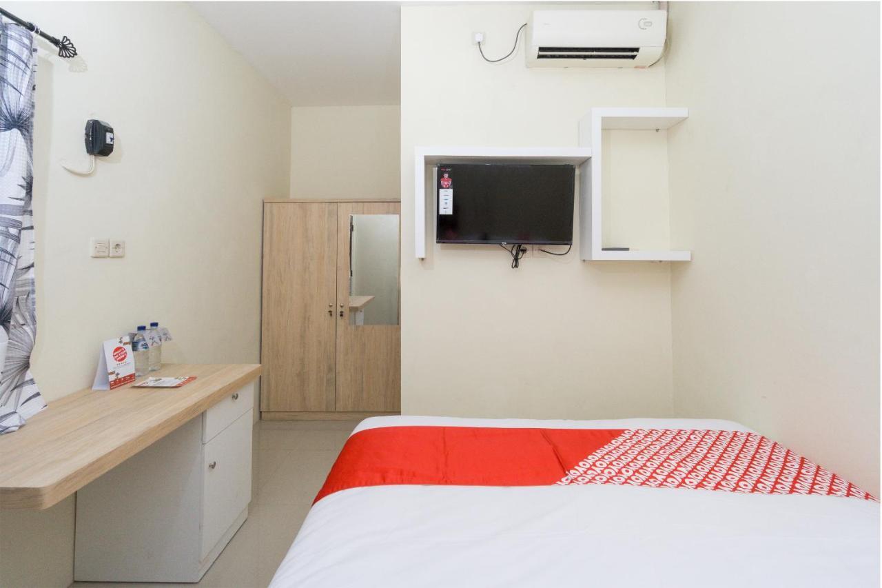 Oyo 1542 Yessy Mansion Hotell Ngabean Eksteriør bilde