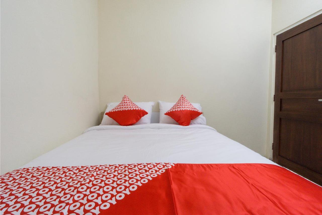 Oyo 1542 Yessy Mansion Hotell Ngabean Eksteriør bilde
