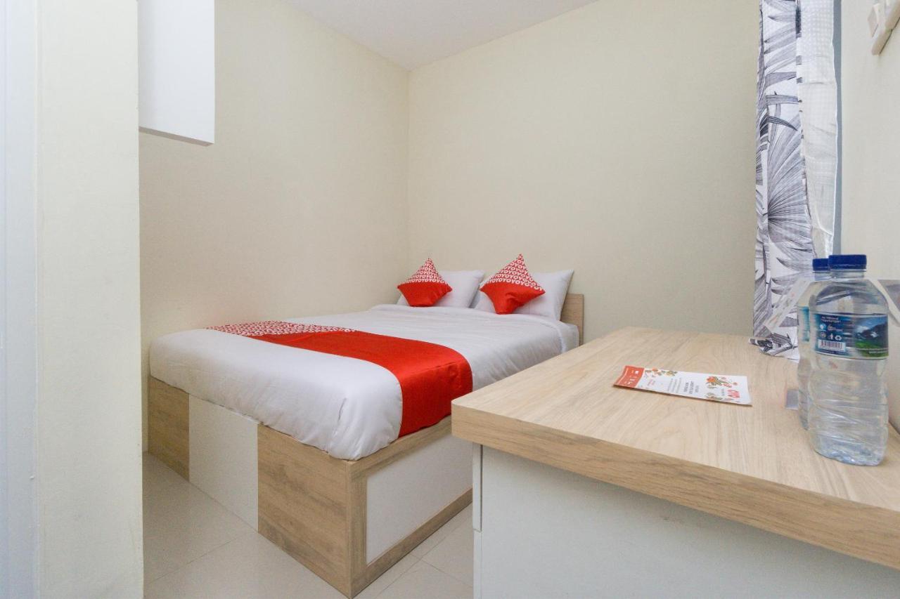Oyo 1542 Yessy Mansion Hotell Ngabean Eksteriør bilde