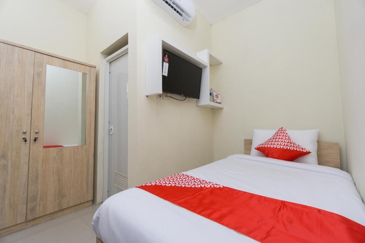 Oyo 1542 Yessy Mansion Hotell Ngabean Eksteriør bilde