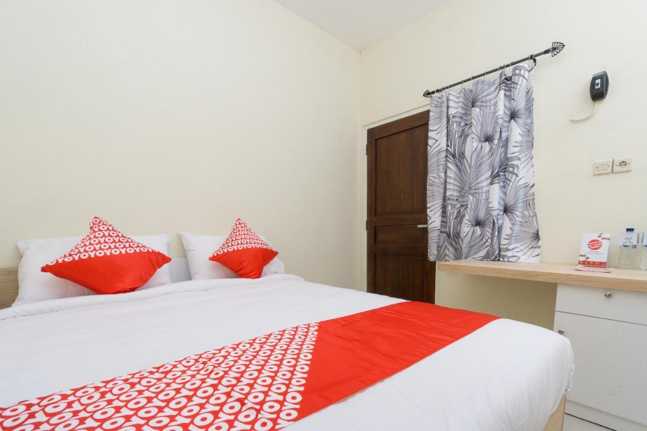 Oyo 1542 Yessy Mansion Hotell Ngabean Eksteriør bilde