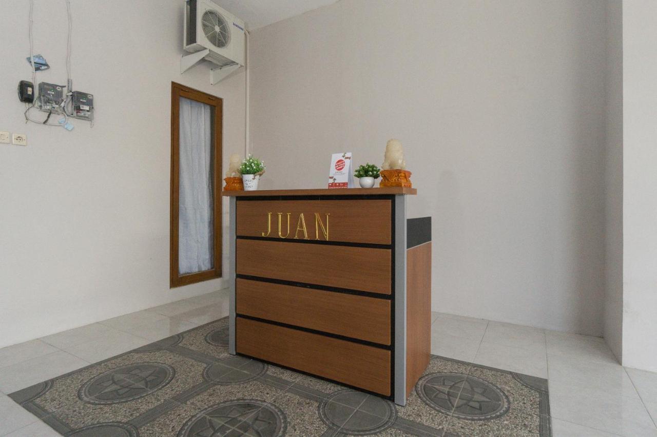 Oyo 1542 Yessy Mansion Hotell Ngabean Eksteriør bilde